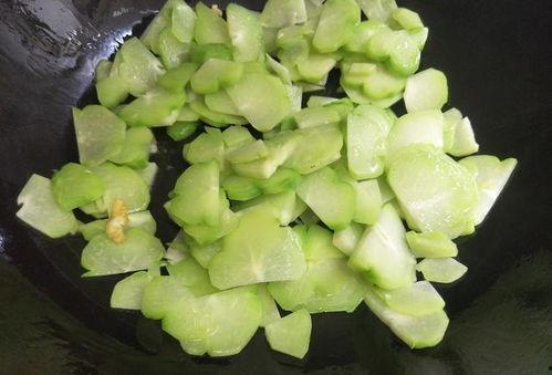 一岁小孩吃佛手瓜好吗视频,营养美味,助力健康成长