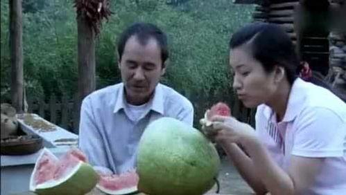 农村人吃瓜视频,短视频里的乡村生活百态